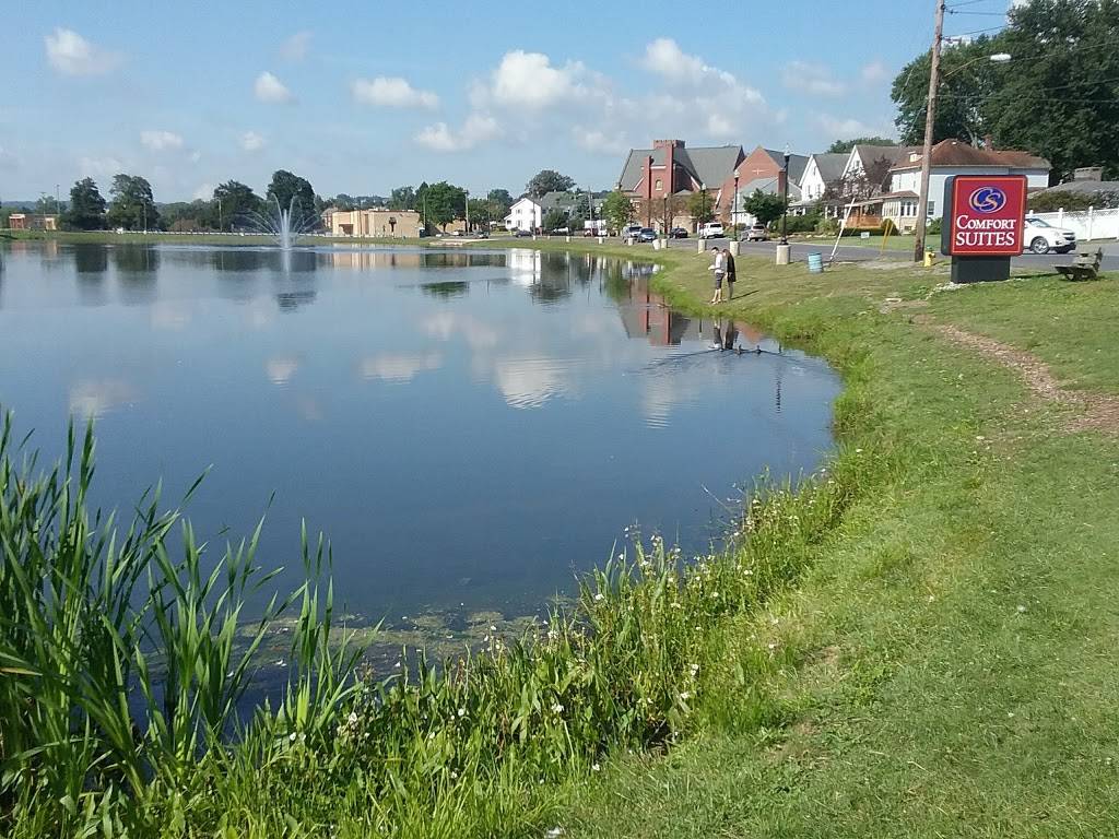 DuBois Country Club | restaurant | 10 Lakeside Ave, DuBois, PA 15801, USA | 8143717540 OR +1 814-371-7540