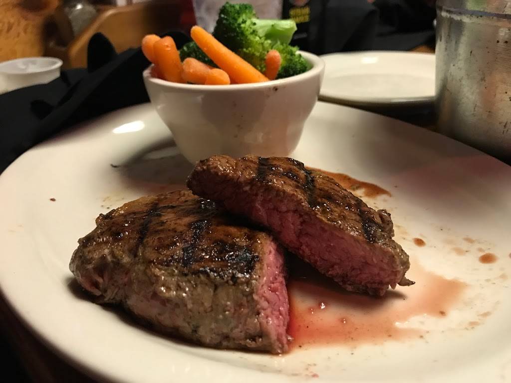 Texas Roadhouse | restaurant | 7302 Olson Dr, Papillion, NE 68046, USA | 4025927427 OR +1 402-592-7427