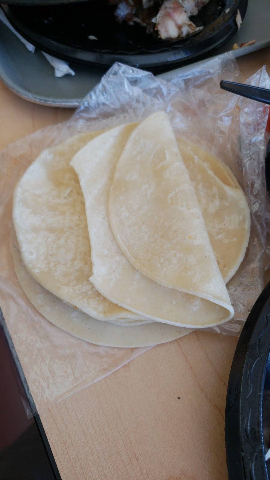 Chicken Express | restaurant | 1075 Redwood St, Vallejo, CA 94590, USA | 7076426454 OR +1 707-642-6454