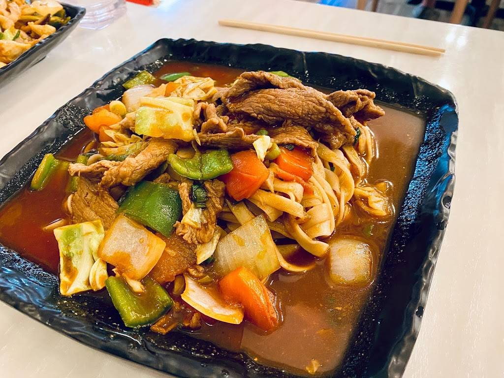 Noodles & Dumplings | restaurant | 6303 N Mesa St, El Paso, TX 79912, USA | 9152624405 OR +1 915-262-4405