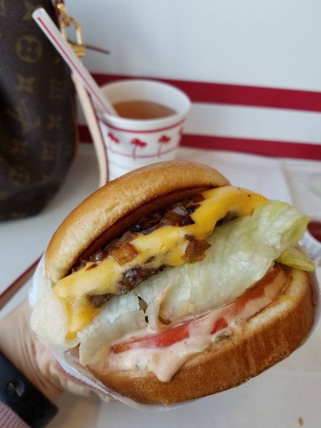 In-N-Out Burger | restaurant | 8215 S Virginia St, Reno, NV 89511, USA | 8007861000 OR +1 800-786-1000