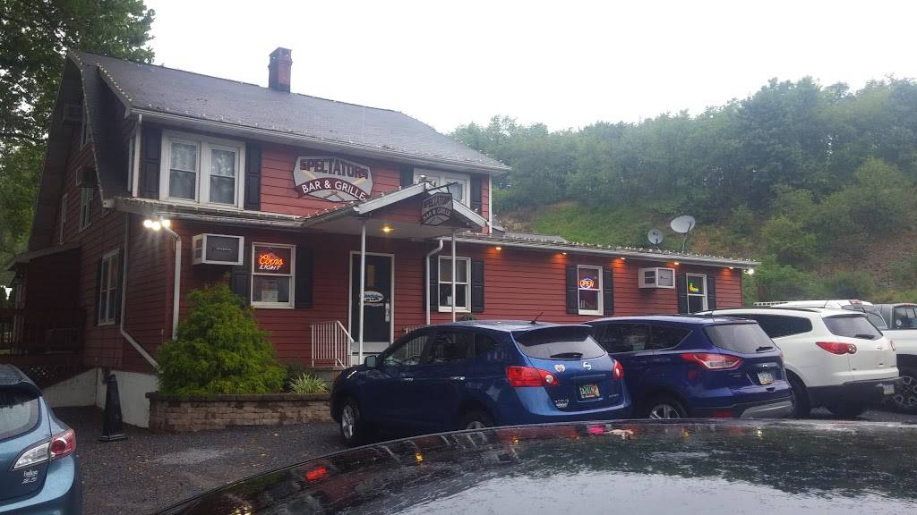 Spectators Bar & Grille | restaurant | 45 Old U.S. 22, Kutztown, PA 19530, USA | 6102854430 OR +1 610-285-4430