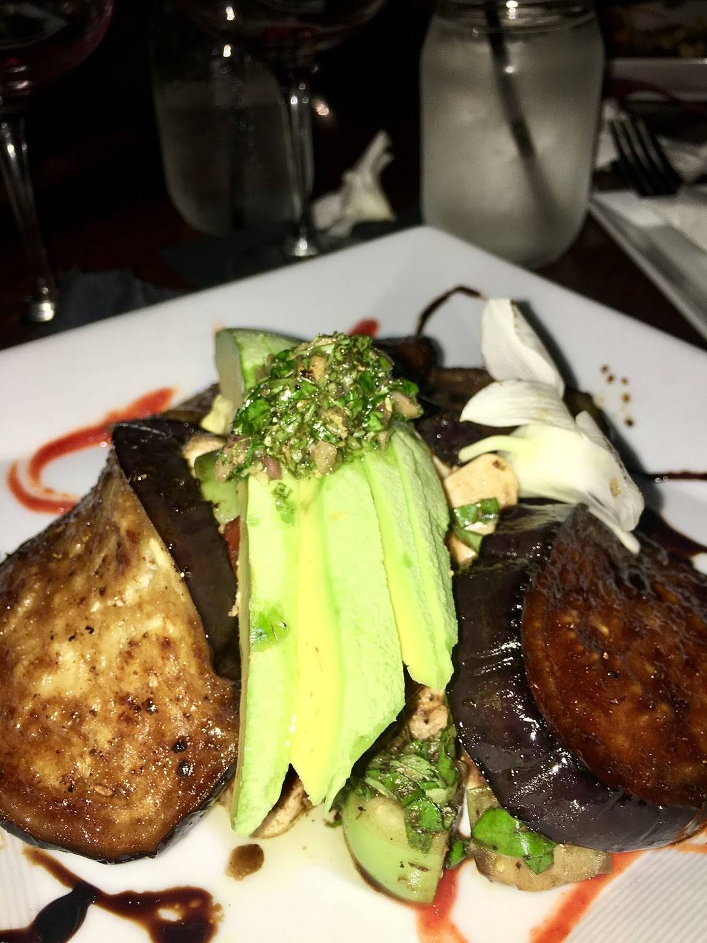 Corcho Wine Room | restaurant | 227 Dyckman St, New York, NY 10034, USA | 2123005700 OR +1 212-300-5700