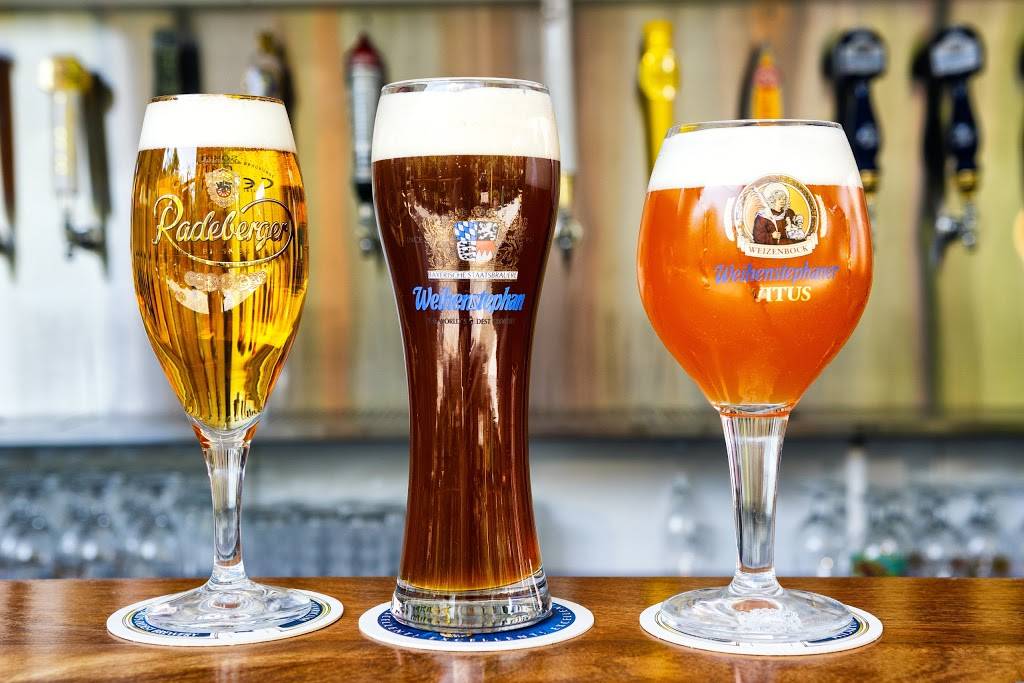 Dacha Beer Garden | restaurant | 1600 7th St NW, Washington, DC 20001, USA | 2023509888 OR +1 202-350-9888