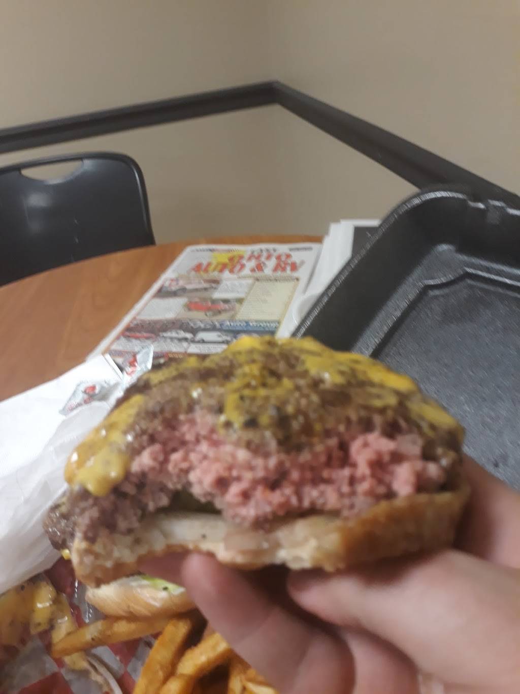 Globe Restaurant | restaurant | 6965 Truck World Blvd, Hubbard, OH 44425, USA | 3305349725 OR +1 330-534-9725