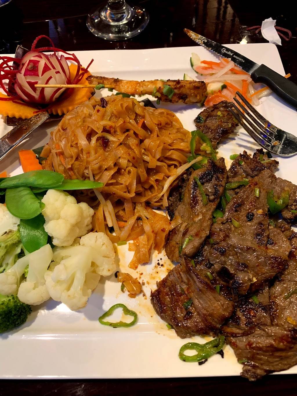 N THAI PALACE | restaurant | 2 John F Kennedy Blvd, Somerset, NJ 08873, USA | 7326596447 OR +1 732-659-6447