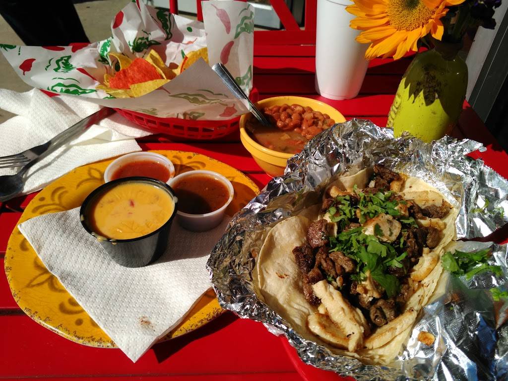Tacos n’ Salsa Mexican Cafe | restaurant | 5123 N Loop 1604 W, San Antonio, TX 78249, USA | 2104087878 OR +1 210-408-7878