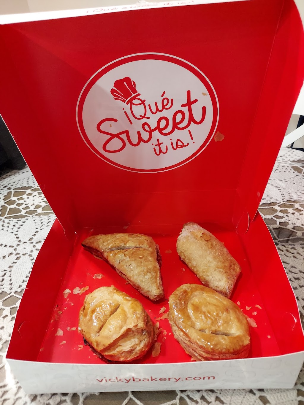 Vicky Bakery | bakery | 10201 Stirling Rd, Cooper City, FL 33328, USA | 9544344420 OR +1 954-434-4420