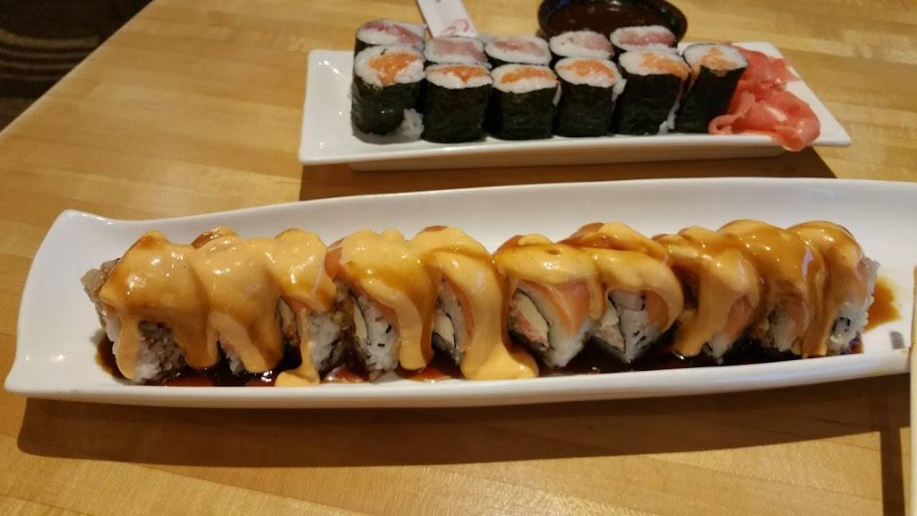 Sushi Sam | restaurant | 500 W Southlake Blvd # 138, Southlake, TX 76092, USA | 8174101991 OR +1 817-410-1991