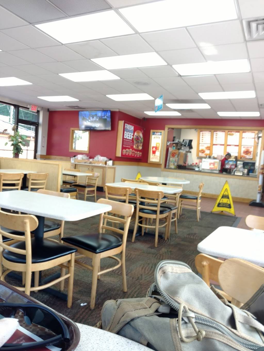 Wendys | restaurant | 2401 Chapman Hwy, Knoxville, TN 37920, USA | 8655738611 OR +1 865-573-8611