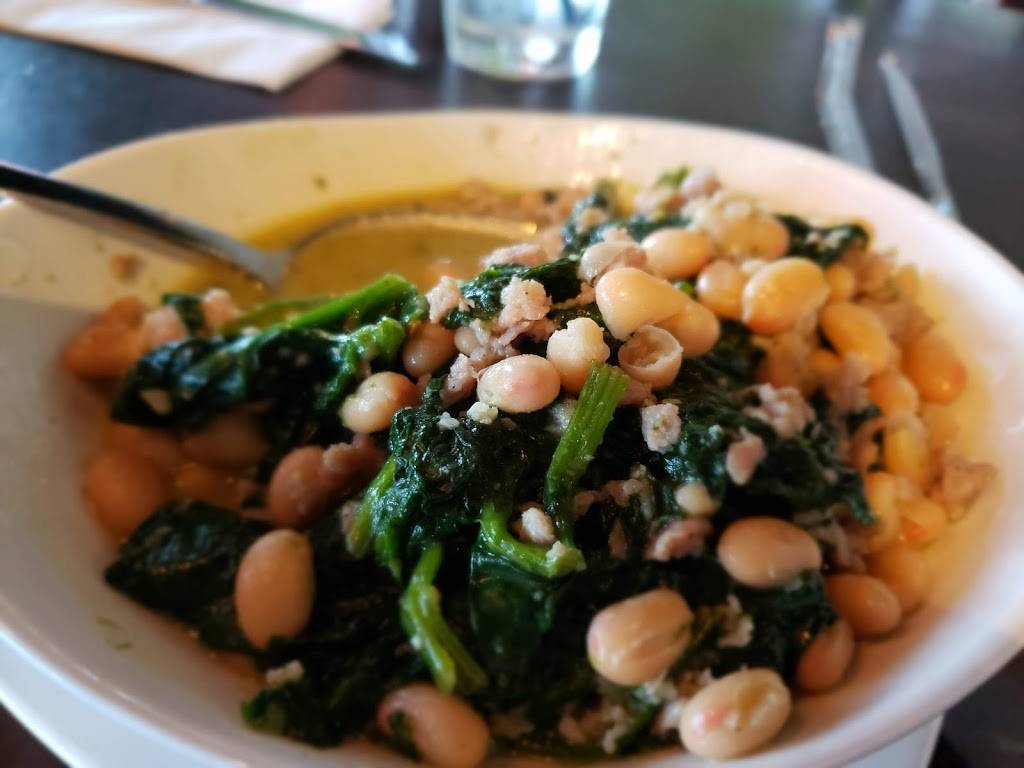 Tapped Brick Oven & Pour House | restaurant | 6044 Lincoln Hwy, Greensburg, PA 15601, USA | 7248508277 OR +1 724-850-8277