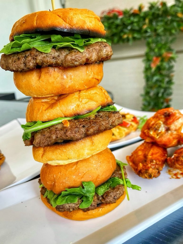 Saint and Sinner Cocktail Bar | restaurant | 10863 Magnolia Blvd, North Hollywood, CA 91601, USA | 8187540030 OR +1 818-754-0030