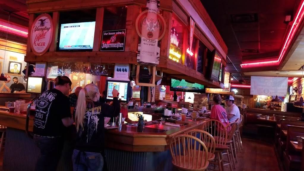 Logans Roadhouse | meal takeaway | 1000 Timber Drive East, Garner, NC 27529, USA | 9193299340 OR +1 919-329-9340