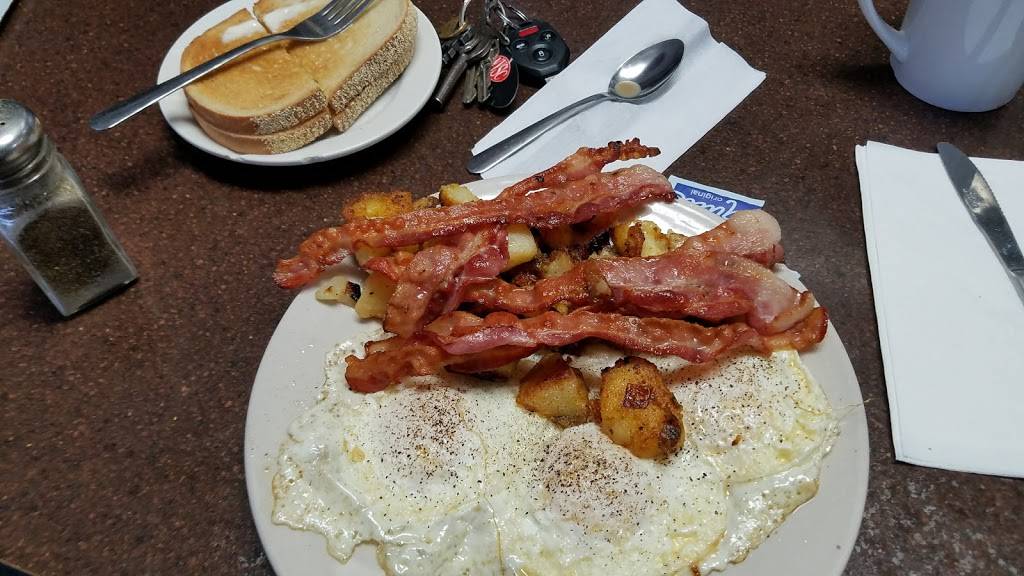 Bobs Diner Inc | restaurant | 27 Main St, Brewster, NY 10509, USA | 8452782478 OR +1 845-278-2478