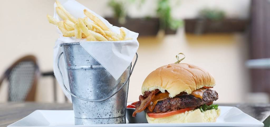 Sand Bar + Kitchen | restaurant | 6752 Collins Ave, Miami Beach, FL 33140, USA | 3053978375 OR +1 305-397-8375