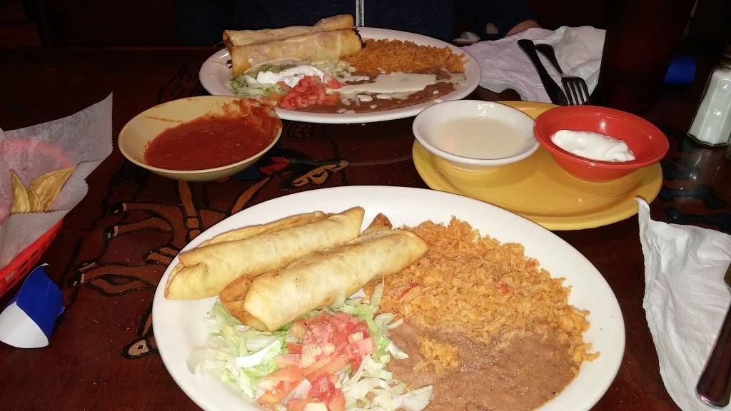 La Carreta | restaurant | 241 Forks of the River Pkwy, Sevierville, TN 37862, USA | 8657742021 OR +1 865-774-2021