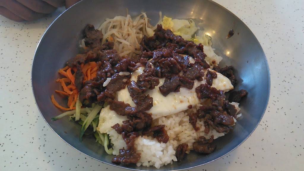 Evanston Grill | restaurant | 1047 Chicago Ave # B, Evanston, IL 60202, USA | 8473283339 OR +1 847-328-3339