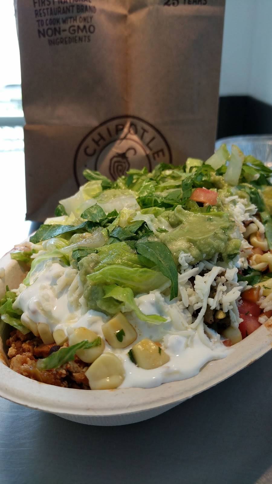 Chipotle Mexican Grill | restaurant | 435 S Duff Ave Ste 102, Ames, IA 50010, USA | 5155982385 OR +1 515-598-2385