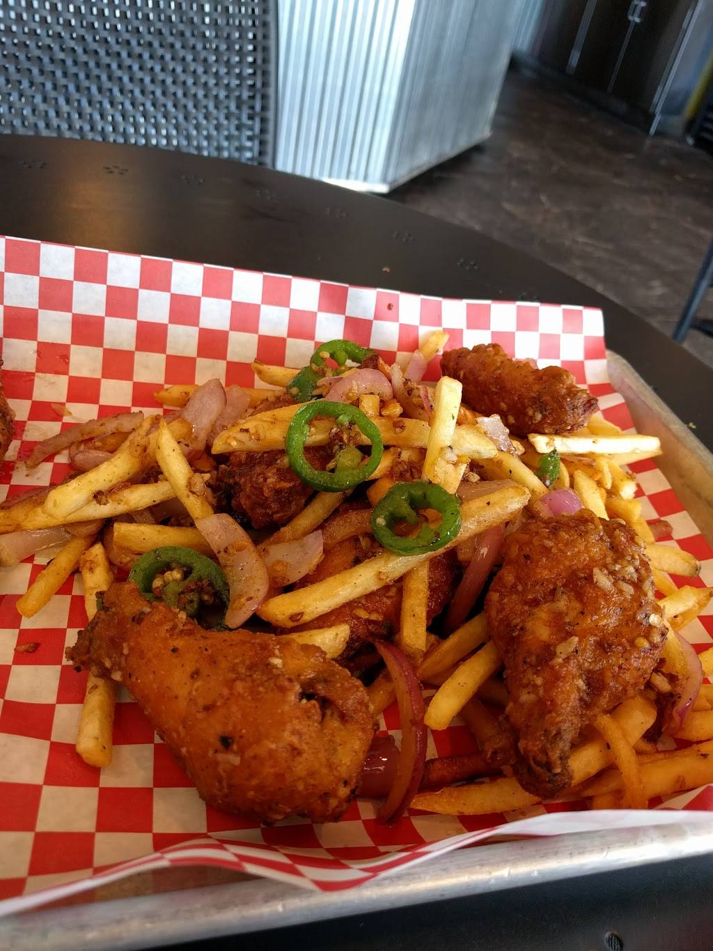 Wings Dip | restaurant | 2165 El Camino Real, Santa Clara, CA 95050, USA | 4086739288 OR +1 408-673-9288