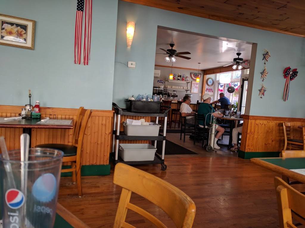 Main Street Diner | restaurant | 3032 Main St, Valatie, NY 12184, USA | 5187581233 OR +1 518-758-1233