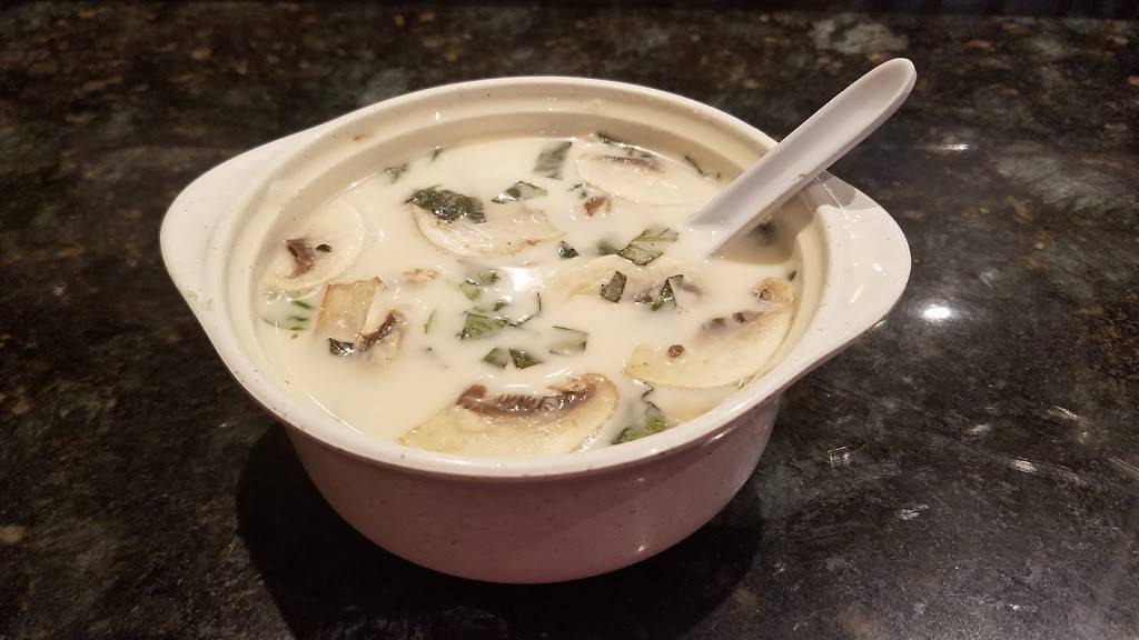 Bamboo Bistro | restaurant | 700 US-441, Lady Lake, FL 32159, USA | 3527509998 OR +1 352-750-9998