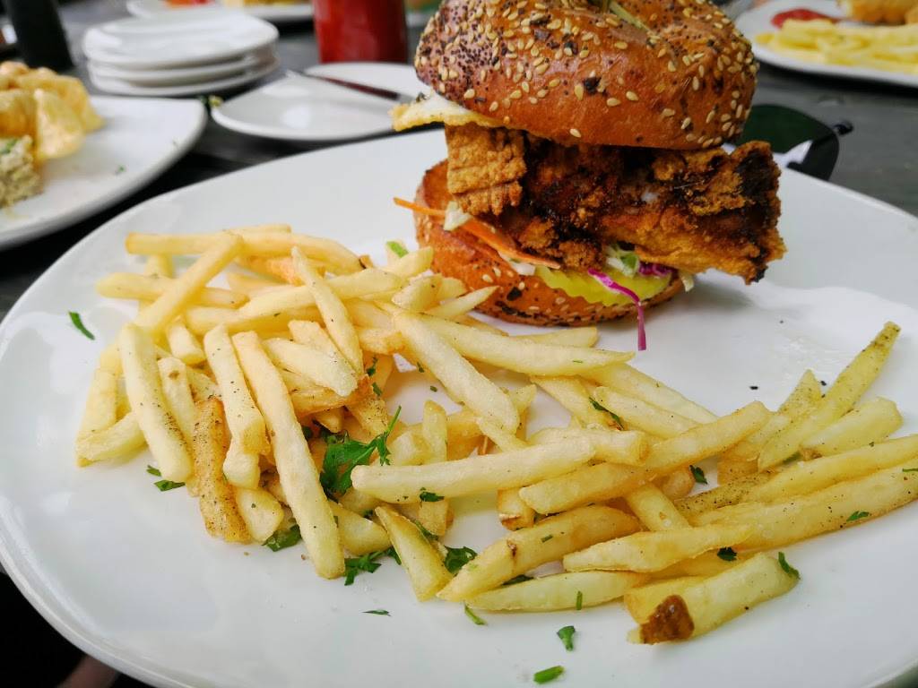 Field & Tides | restaurant | 705 E 11th St, Houston, TX 77008, USA | 7138616143 OR +1 713-861-6143