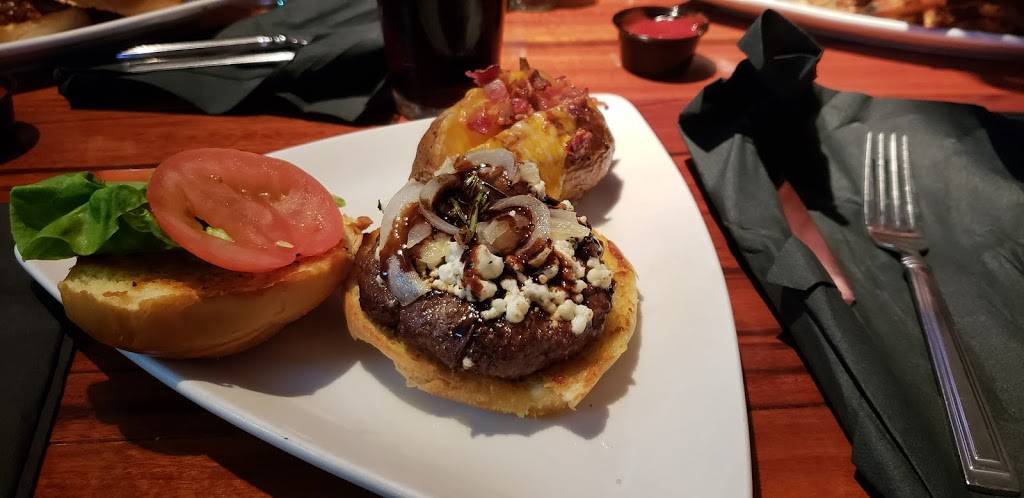 Babes Grill House | restaurant | 312 E Main St, Palmyra, PA 17078, USA | 7178388200 OR +1 717-838-8200