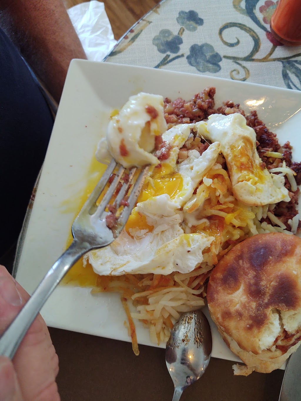 Neenas Cafe and Sweets | restaurant | 4195 AZ-68, Golden Valley, AZ 86413, USA | 9283775959 OR +1 928-377-5959