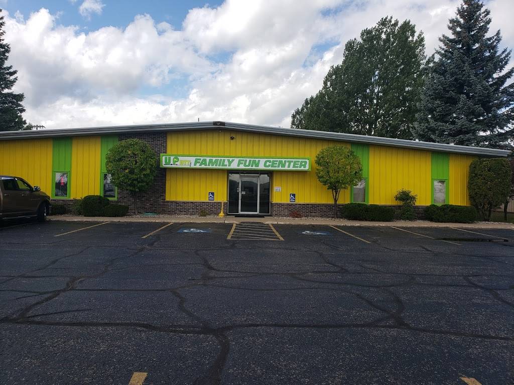 UPutt Family Fun Center | meal takeaway | 2805 N Lincoln Rd, Escanaba, MI 49829, USA | 9062337733 OR +1 906-233-7733