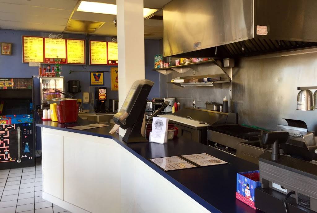 Lennys Burger Shop | restaurant | 13616 N 35th Ave, Phoenix, AZ 85029, USA | 6029788959 OR +1 602-978-8959