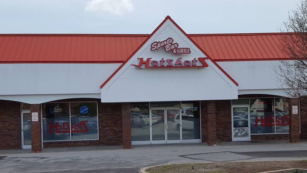 Hotshots Sports Bar & Grill | restaurant | 12154 St Charles Rock Rd, Bridgeton, MO 63044, USA | 3142911606 OR +1 314-291-1606