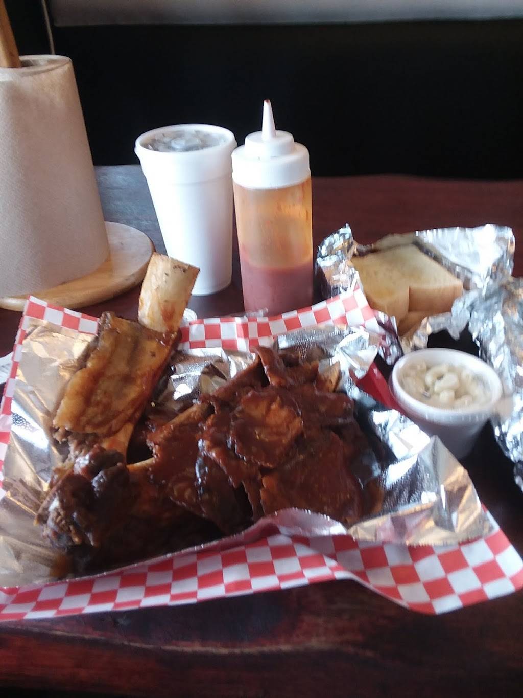 JNs Original BBQ Pithouse | restaurant | 1180 N White Ave, Pomona, CA 91768, USA | 9096237206 OR +1 909-623-7206