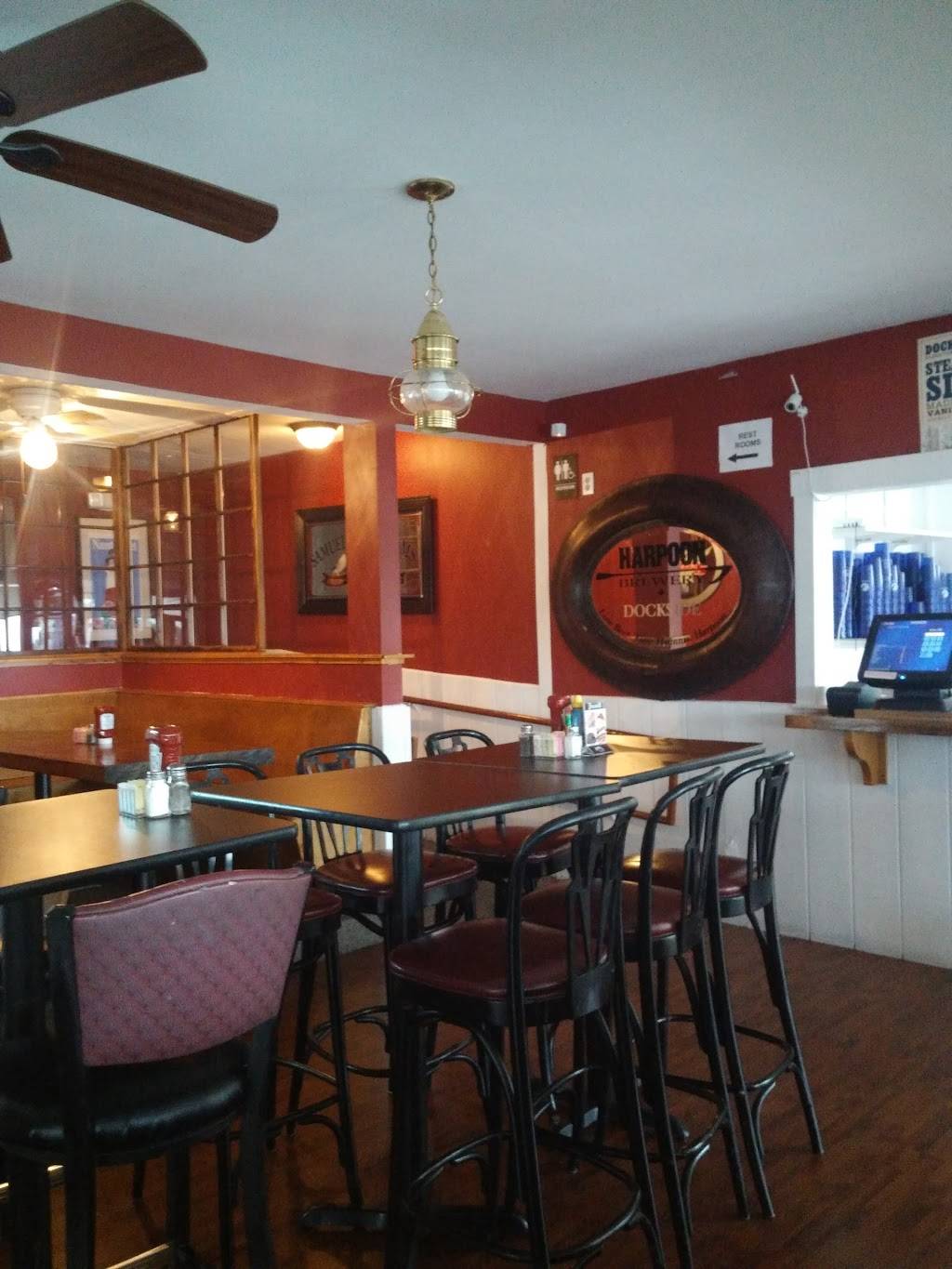 The Dockside Restsurant | restaurant | 110 School St, Hyannis, MA 02601, USA | 5088274355 OR +1 508-827-4355