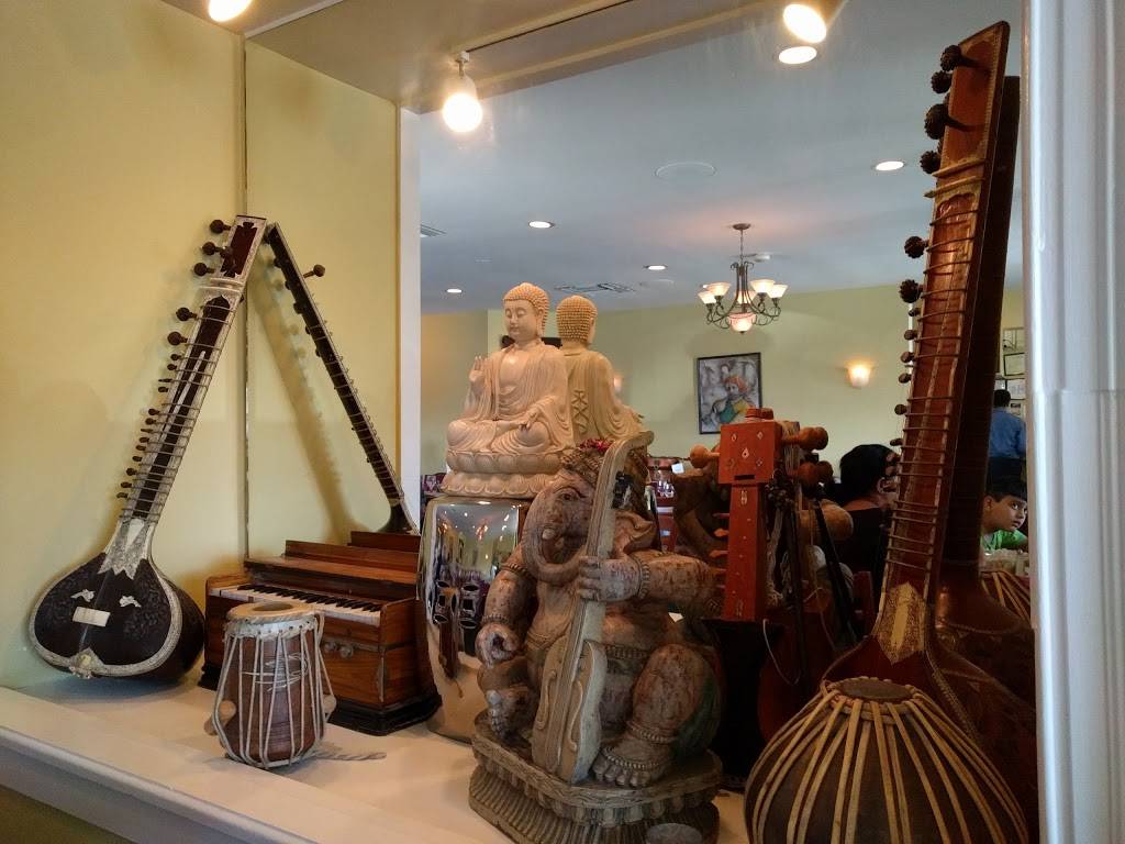 Raaga Restaurant | restaurant | 5872 Leesburg Pike, Falls Church, VA 22041, USA | 7039987000 OR +1 703-998-7000