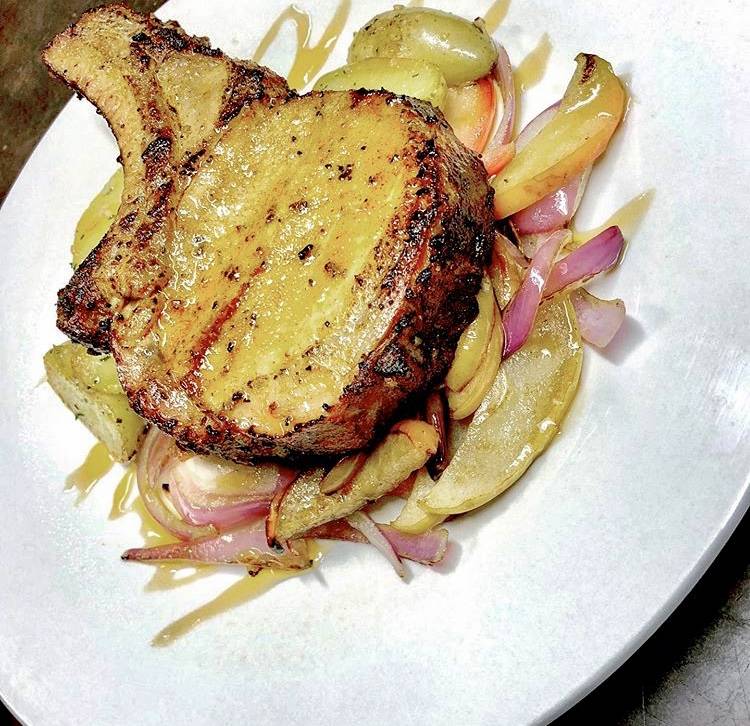 The Bistro at Lakeland Village | restaurant | 470 E Country Club Dr, Allyn, WA 98524, USA | 3602774137 OR +1 360-277-4137