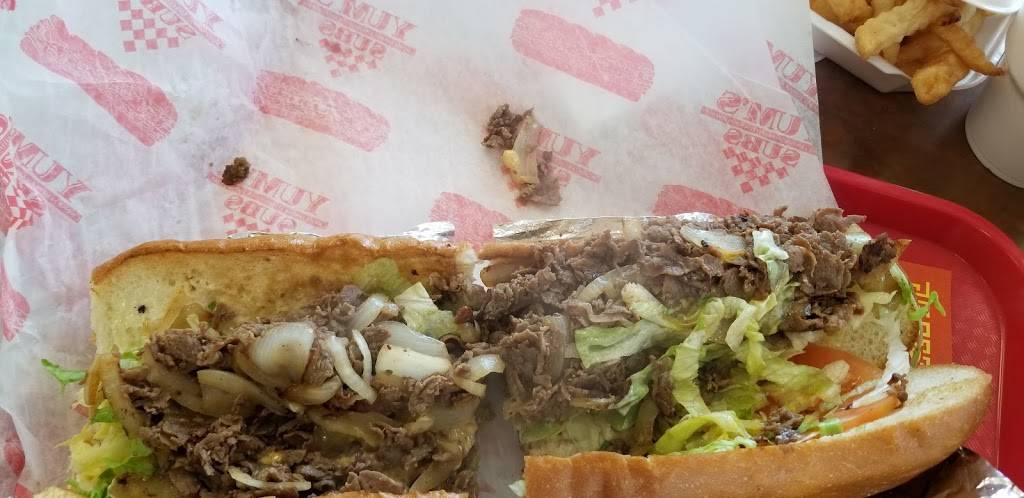 Yums | restaurant | 782 S Highland St, Memphis, TN 38111, USA | 9014544800 OR +1 901-454-4800