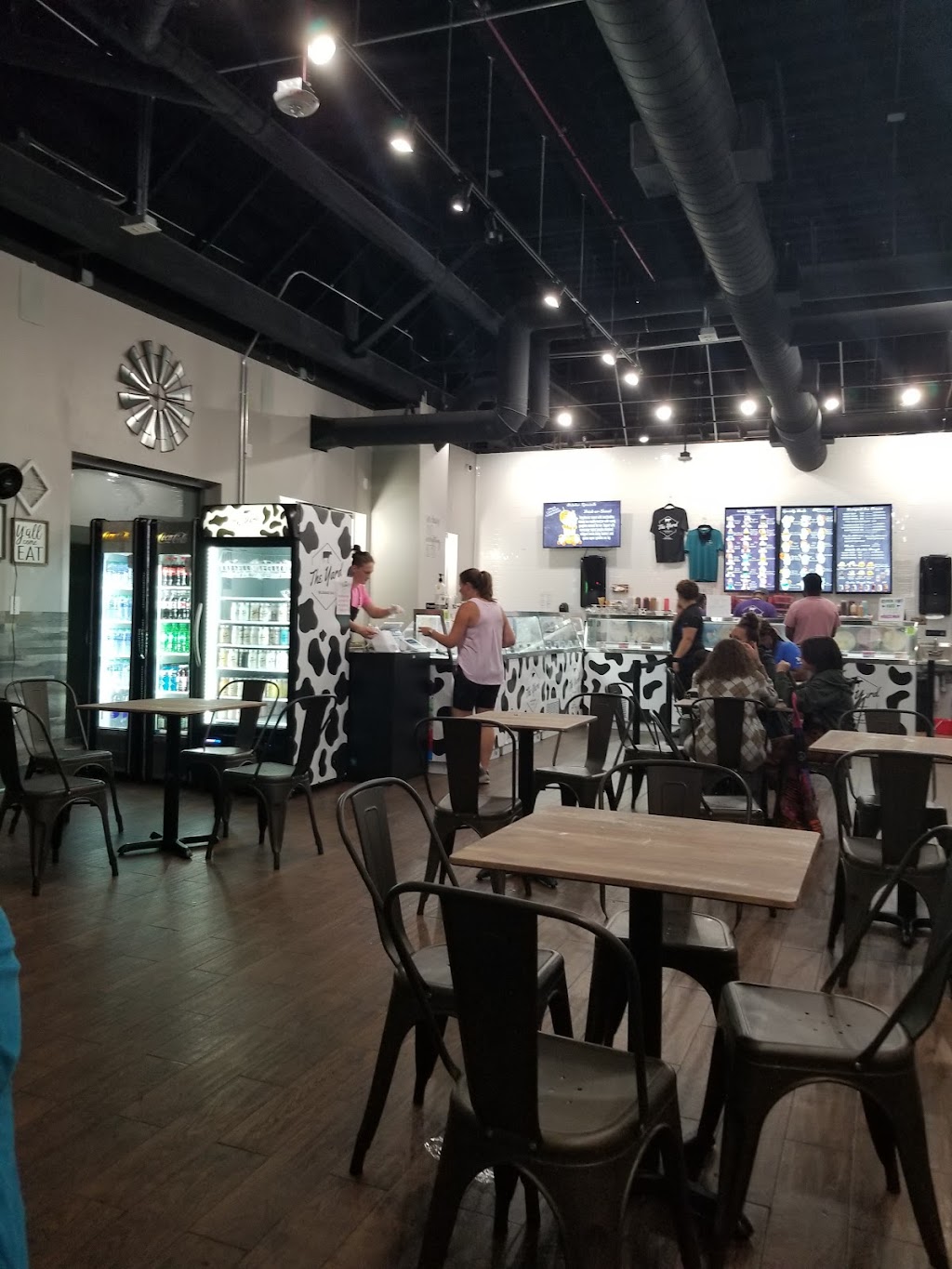 The Yard Milkshake Bar of Dallas | restaurant | 4940 TX-121 Suite 100, The Colony, TX 75056, USA | 4696640027 OR +1 469-664-0027