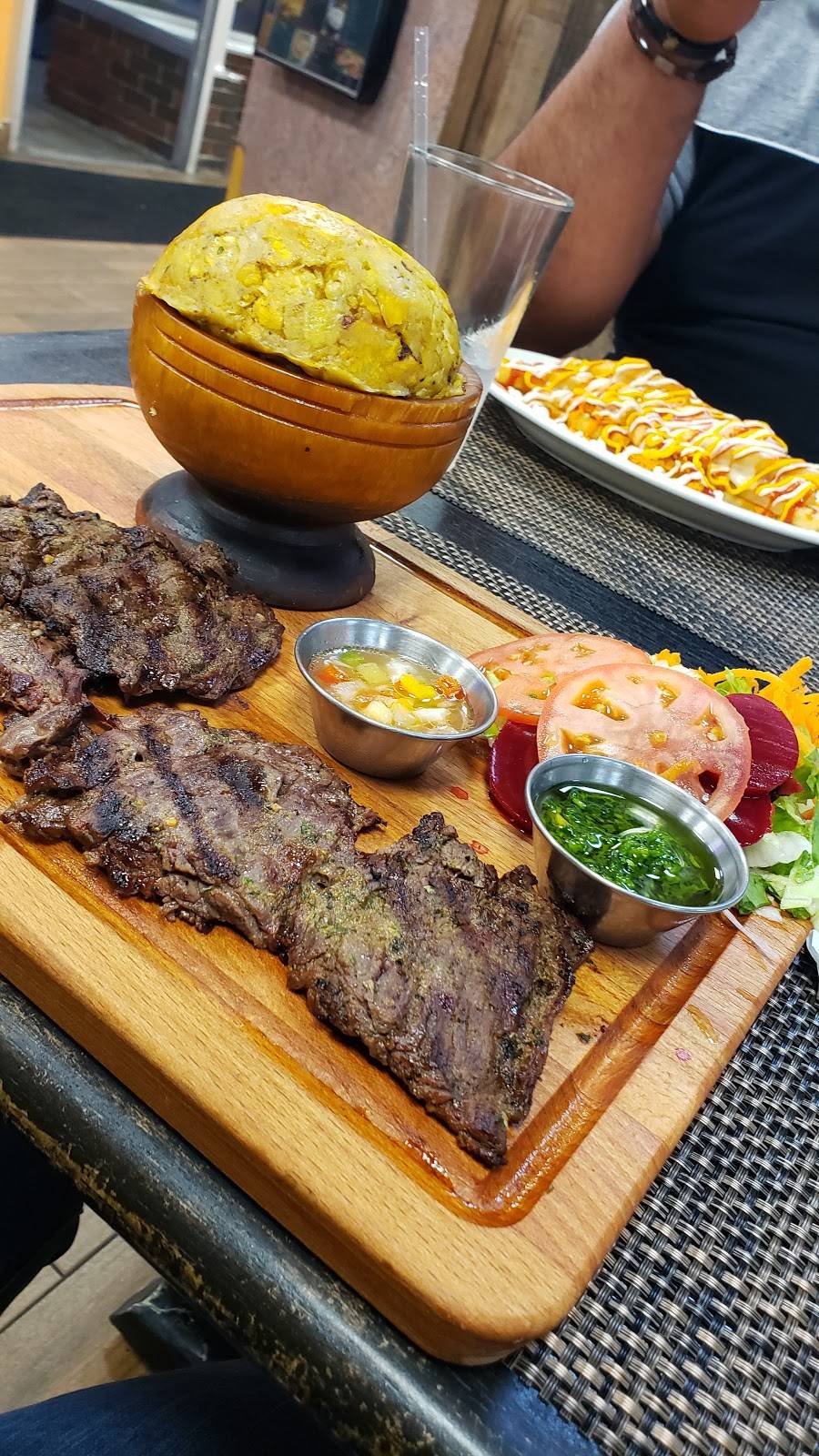 Grumpy G Restaurant | restaurant | 91 Common St, Lawrence, MA 01840, USA | 9786862815 OR +1 978-686-2815