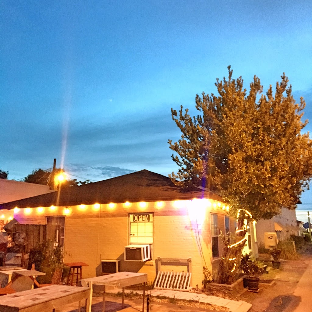 St. Andrews Slice House | meal takeaway | 1127 1/2 Beck Ave, Panama City, FL 32401, USA | 8505419126 OR +1 850-541-9126