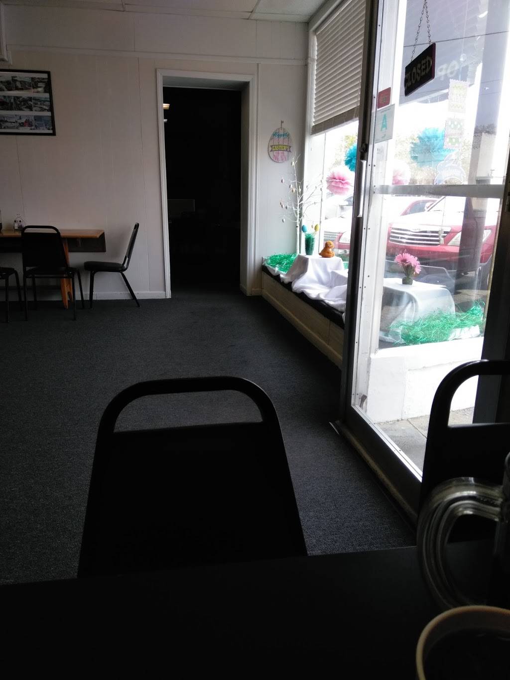 Chris Cromer Cafeteria | restaurant | 322 N Hampton St, Kershaw, SC 29067, USA | 8034756912 OR +1 803-475-6912