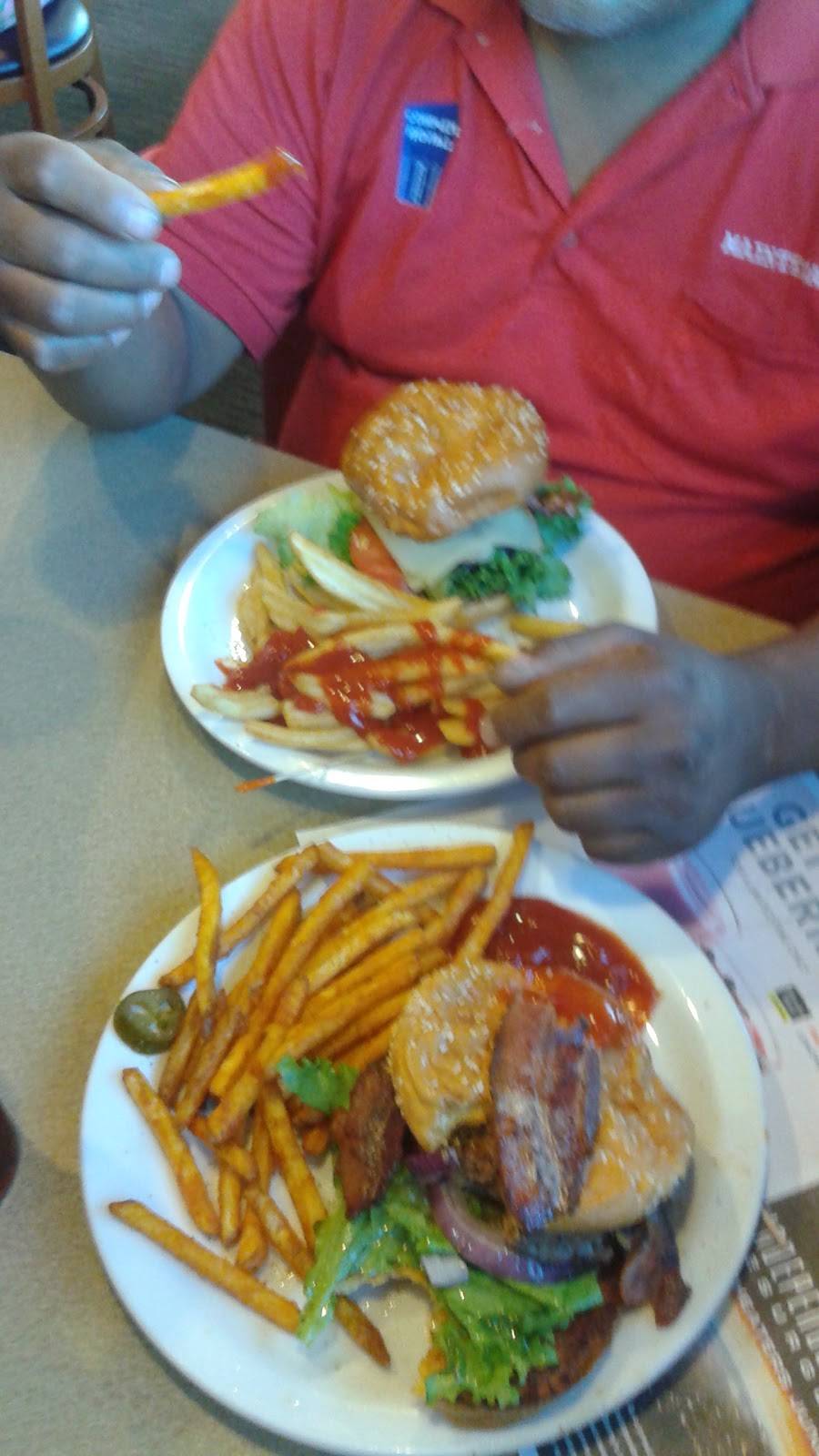 Dennys | restaurant | 3030 S I-35 Service Rd, Oklahoma City, OK 73129, USA | 4056703234 OR +1 405-670-3234