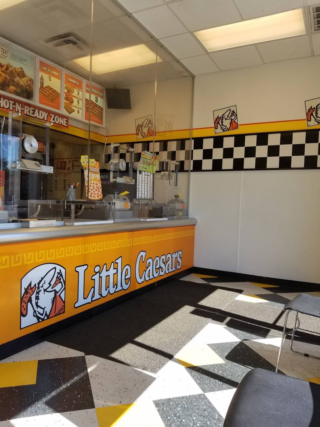 Little Caesars Pizza | meal takeaway | 7447 Gratiot Ave, Detroit, MI 48213, USA | 3139240027 OR +1 313-924-0027
