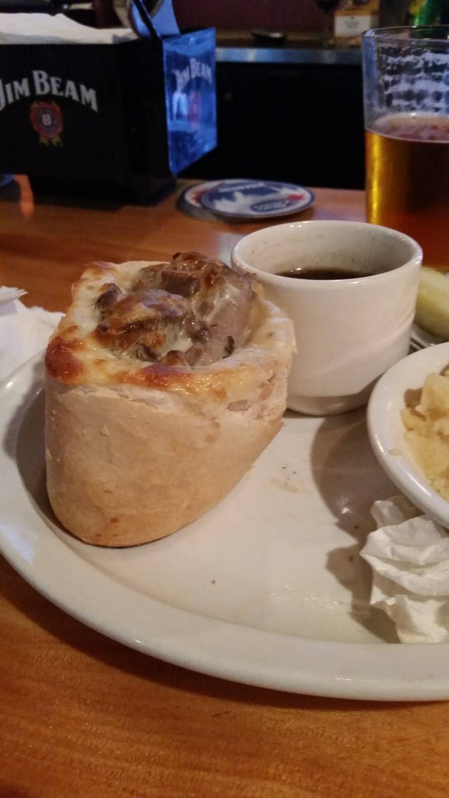 Pamelas Bar And Grille | restaurant | N7640 County Rd WH, Fond du Lac, WI 54937, USA | 9209335501 OR +1 920-933-5501