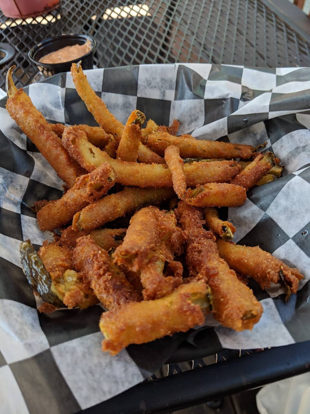 Log Cabin Bar | restaurant | 181 S Main St #8918, Freeland, MI 48623, USA | 9896955761 OR +1 989-695-5761