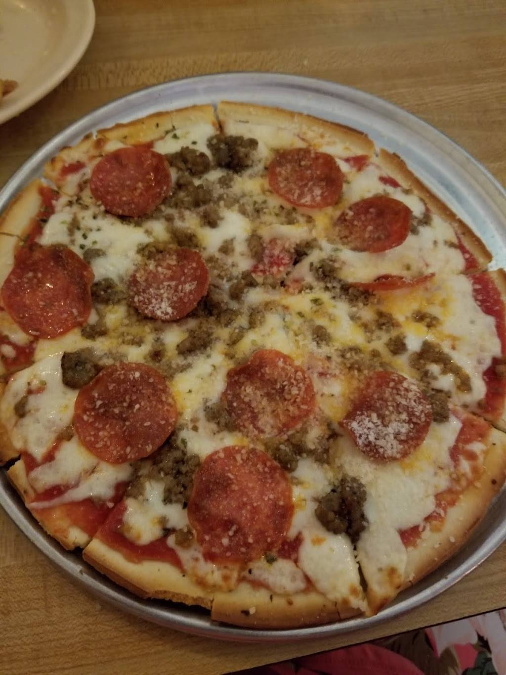 Najjars Pizza Haven Inc | restaurant | 2425 Virginia Ave, Collinsville, VA 24078, USA | 2766473363 OR +1 276-647-3363