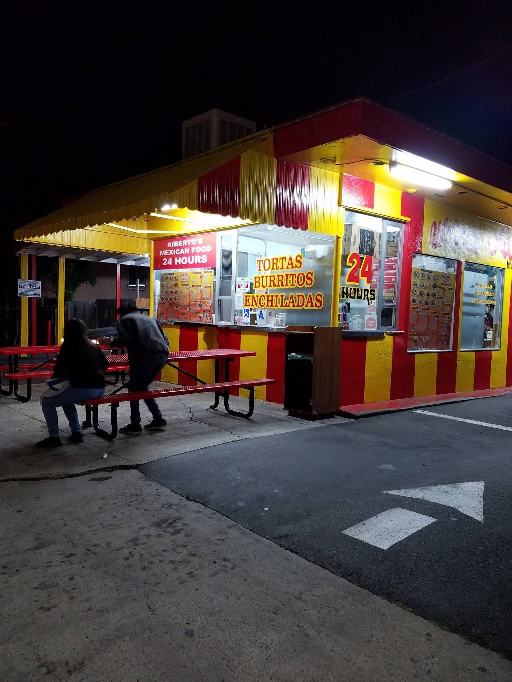 Aibertos Taco Shop | restaurant | 3894 41st St, San Diego, CA 92105, USA | 6196406810 OR +1 619-640-6810