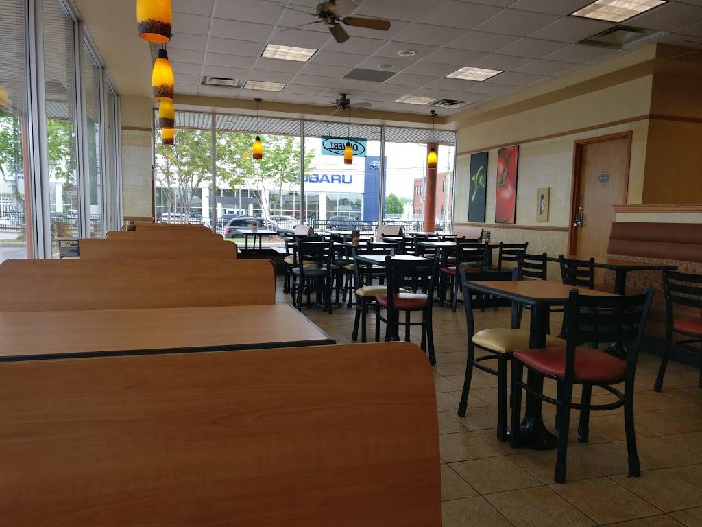 Subway | restaurant | 1-1030 Boulevard Saint-Joseph, Gatineau, QC J8Z 1T3, Canada | 8197778588 OR +1 819-777-8588