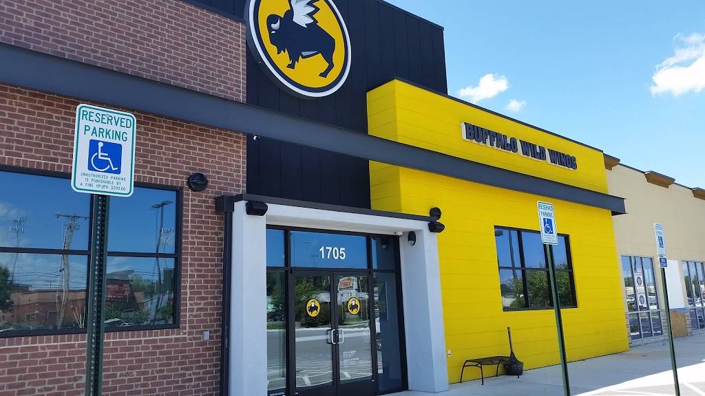 Buffalo Wild Wings | meal takeaway | 1705 N Jackson St, Tullahoma, TN 37388, USA | 9313932709 OR +1 931-393-2709