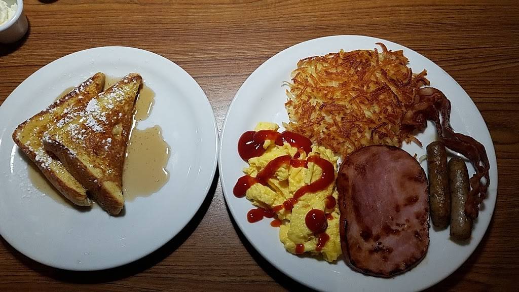 Dennys | restaurant | 3747 Sun City Center Blvd, Ruskin, FL 33573, USA | 8136332400 OR +1 813-633-2400