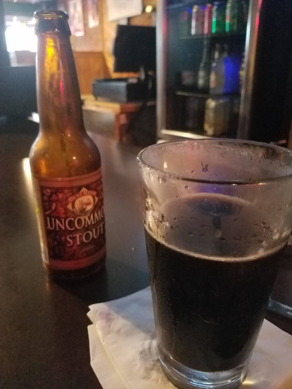 Boozies Bar & Grill | restaurant | 114 W 3rd St, Davenport, IA 52801, USA | 5633282929 OR +1 563-328-2929